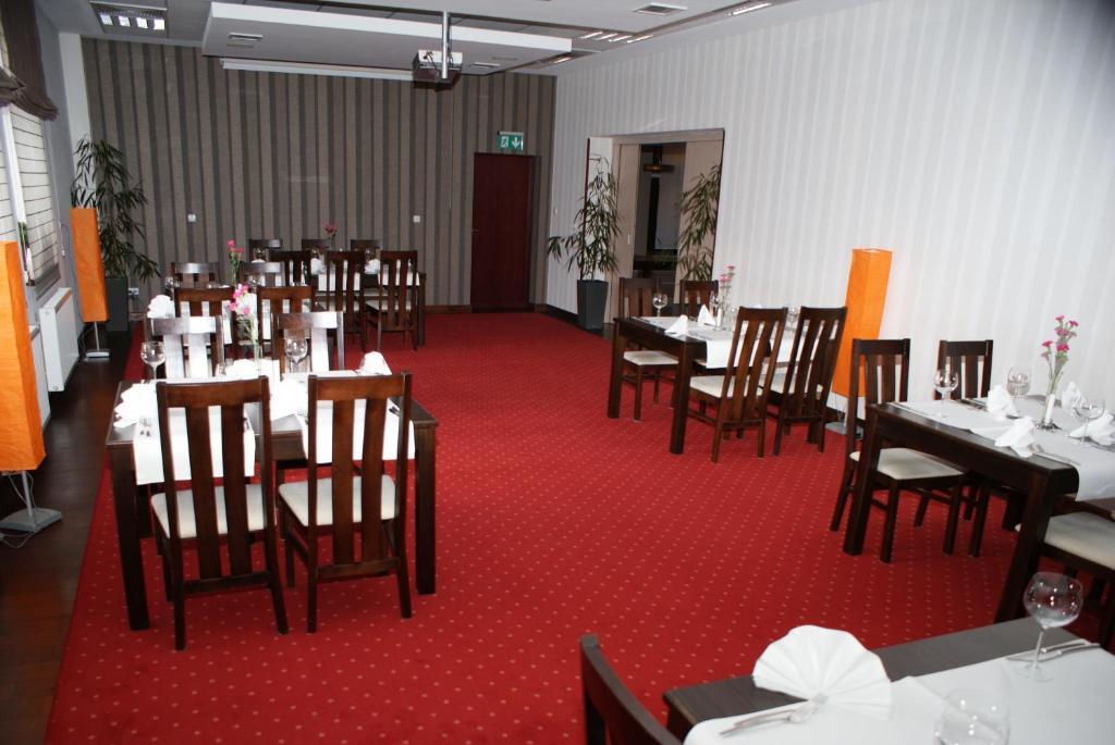 Hotel Centrum Kwidzyn Extérieur photo